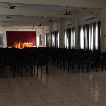 Hotel Balaji Residency Erode Bagian luar foto
